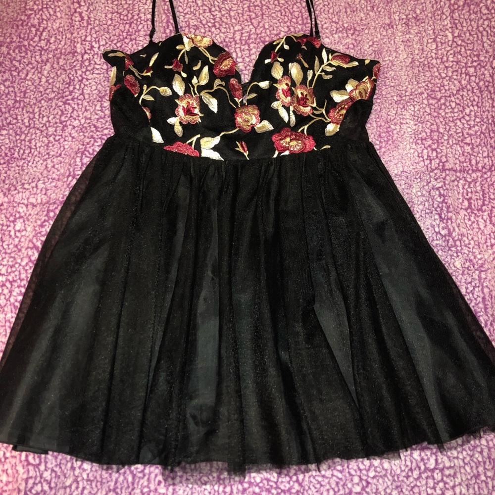 Cute short homecoming or prom dress